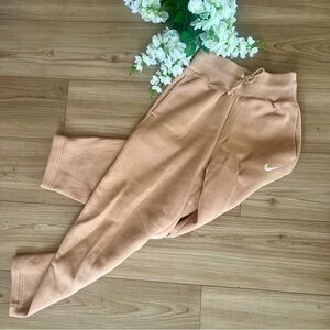 Nike Women's Tan Joggers